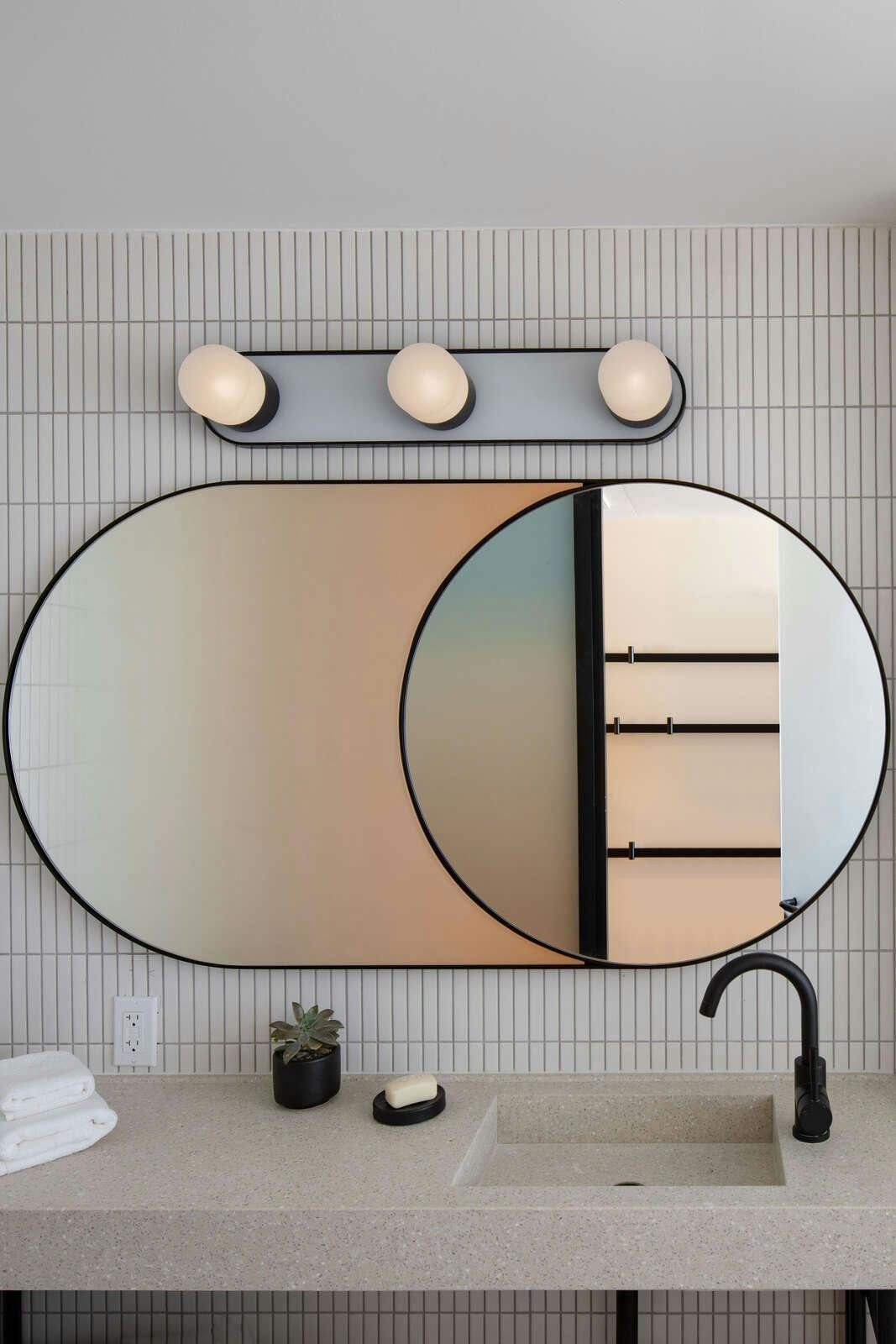 Hotel Moxy South Beach photo 4