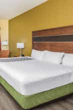 Hotel La Quinta Inn & Suites by Wyndham Oxford - Anniston photo 2