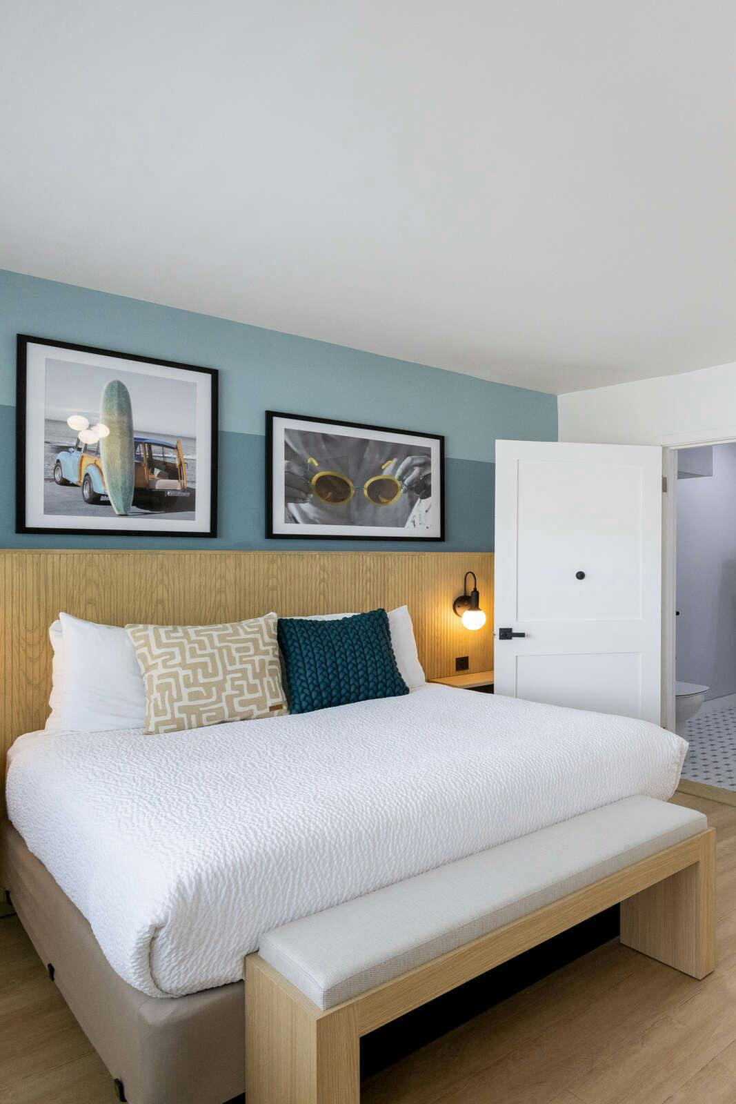 Hotel The Tides Oceanview Inn & Cottages photo 1