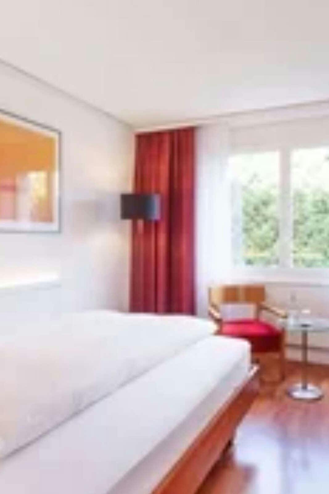 Hotel Sorell Hotel Sonnental photo 3