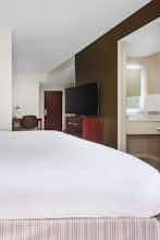 Hotel SpringHill Suites Manchester-Boston Regional Airport photo 5