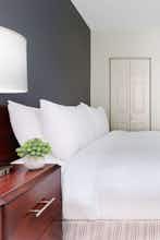 Hotel SpringHill Suites Manchester-Boston Regional Airport photo 4