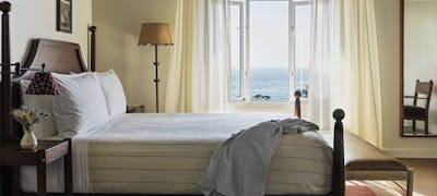 La Playa Hotel