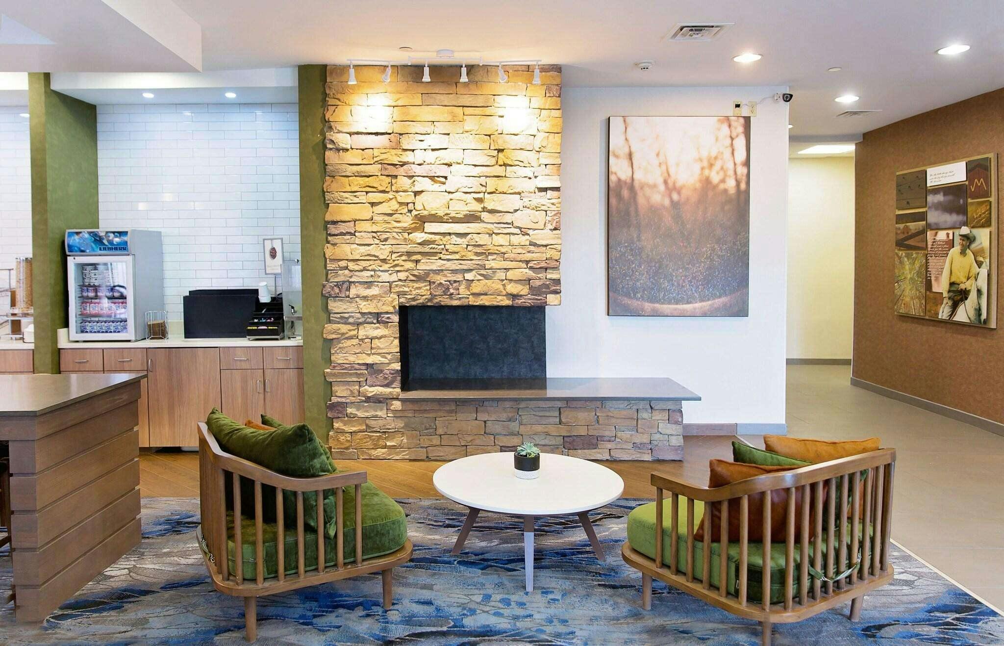 Hotel AmericInn by Wyndham Hays photo 5