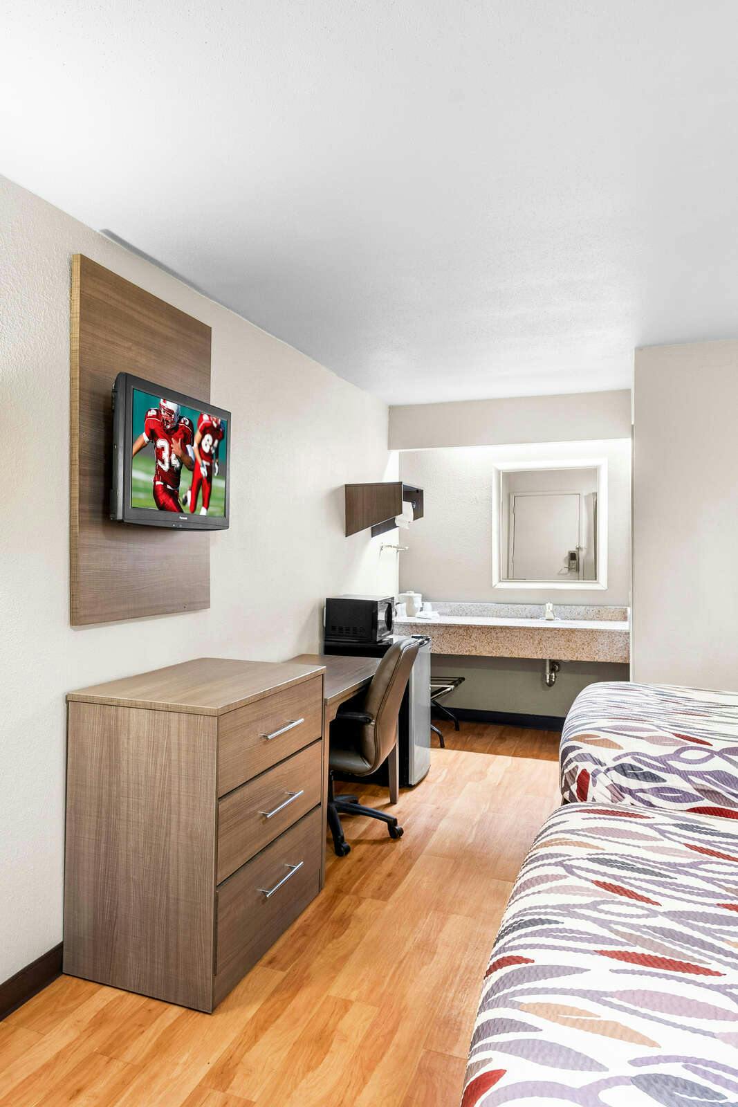 Hotel Red Roof Inn Indianapolis North - College Park photo 5