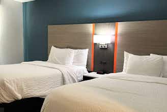 Hotel Baymont Indianapolis EastX photo 3