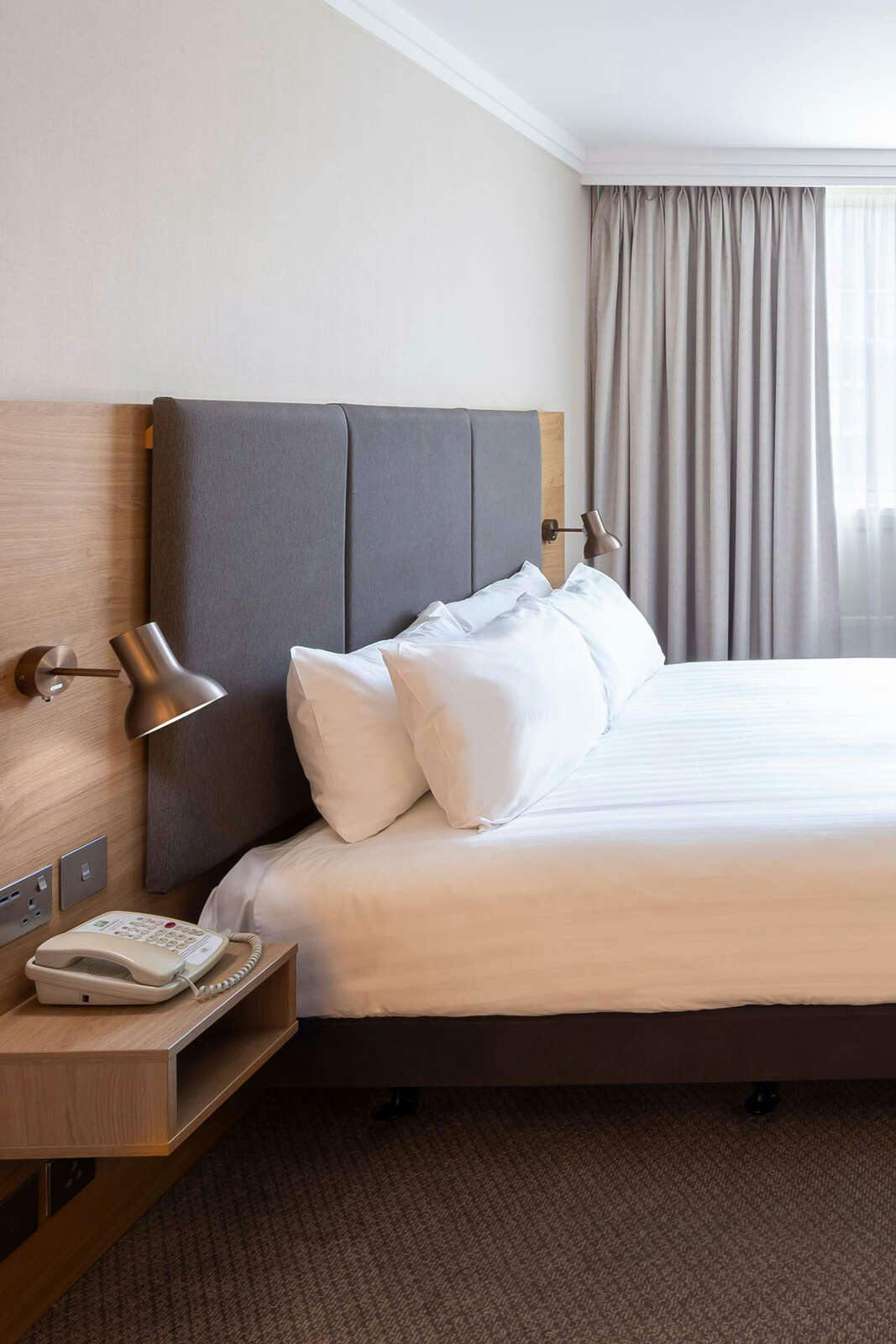 Hotel Holiday Inn High Wycombe M40, Jct. 4 photo 1