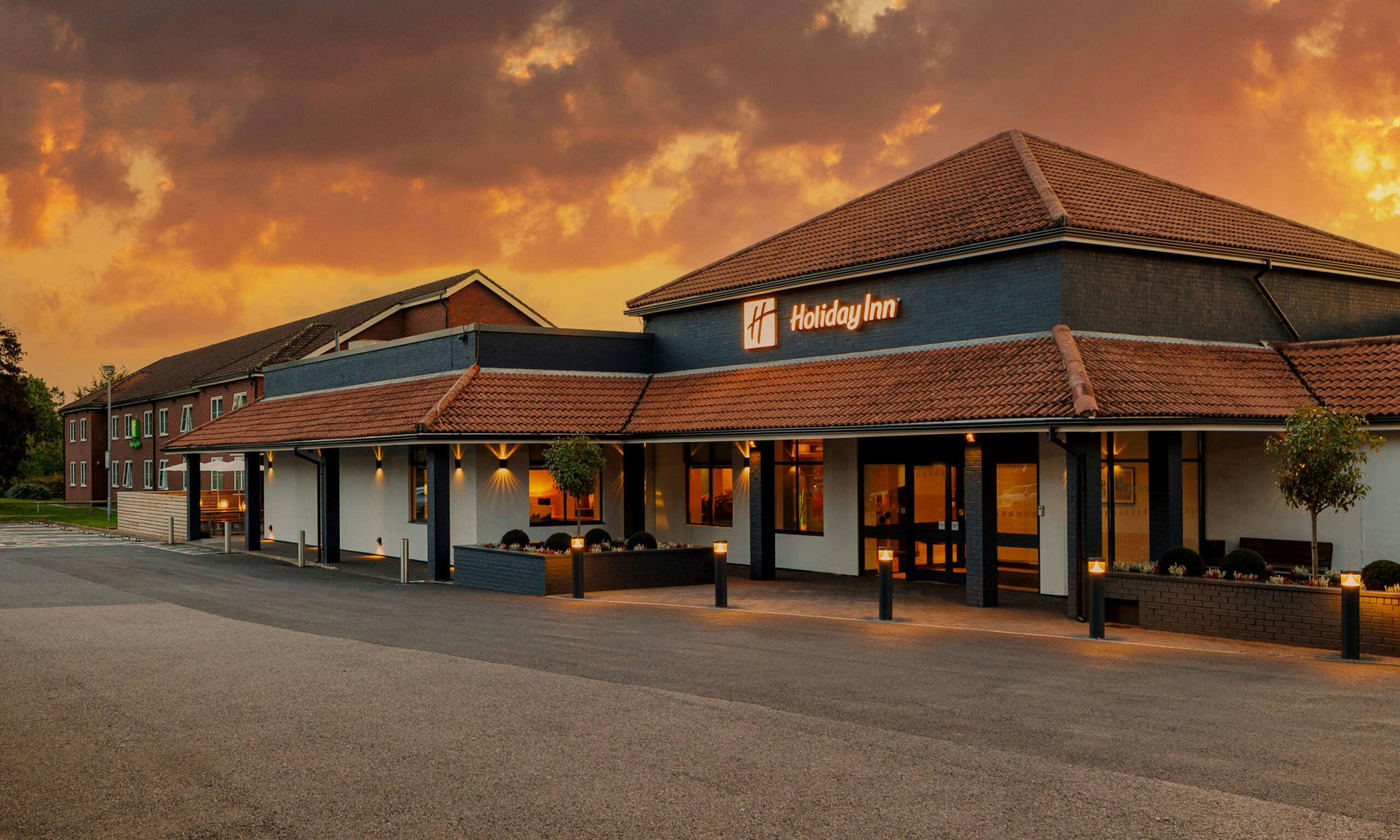 Holiday Inn High Wycombe M40, Jct. 4