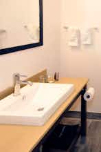 Hotel Riverview Inn & Suites photo 5