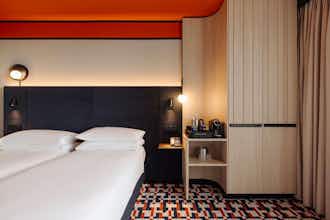 Hotel Doubletree By Hilton Amsterdam Centraal Station photo 3