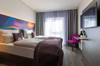 Hotel Holiday Inn The Niu, Wave Karlsruhe City Park photo 2