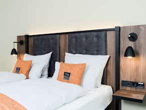 Hotel Holiday Inn The Niu, Saddle Fürth photo 3