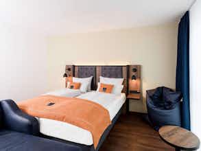 Hotel Holiday Inn The Niu, Saddle Fürth photo 1