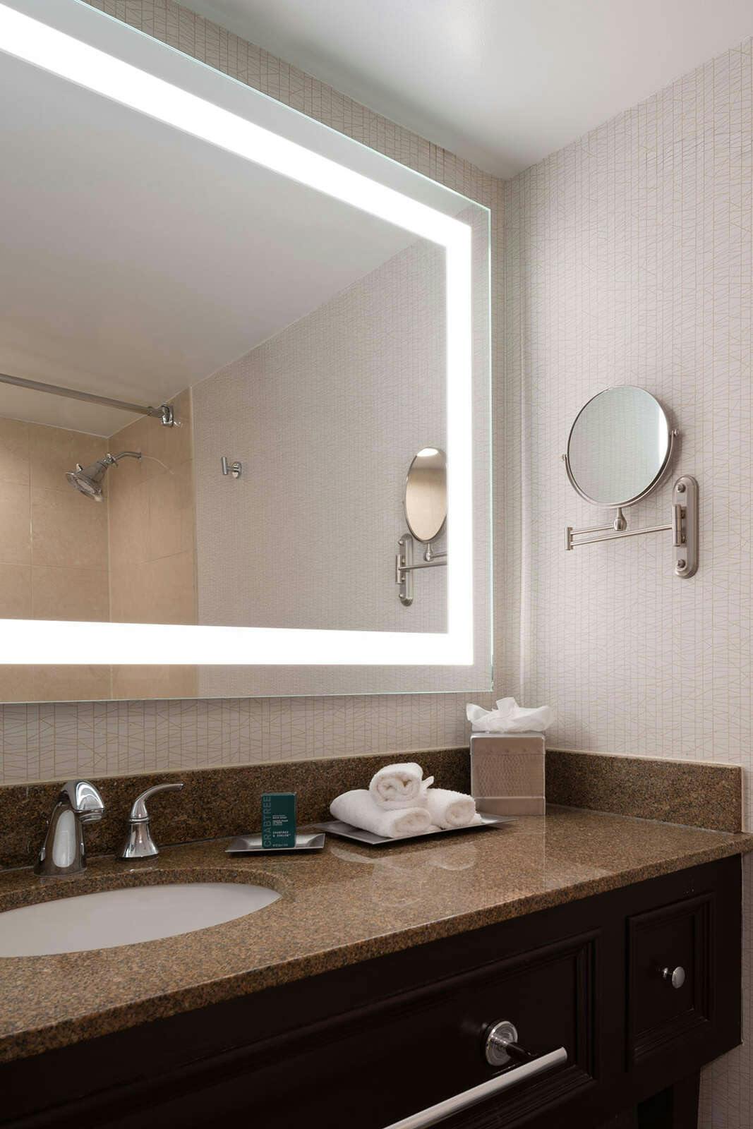 Hotel DoubleTree by Hilton Baltimore North/Pikesville photo 5