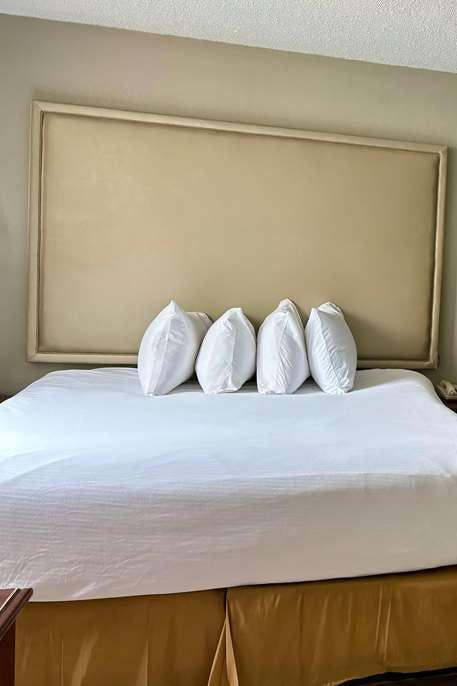 Hotel Baymont by Wyndham Keokuk photo 4