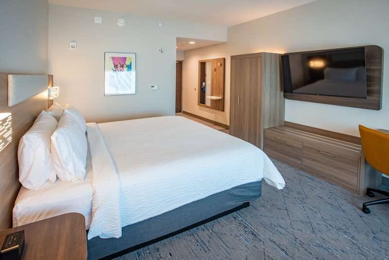 Hotel Holiday Inn Express & Suites Pensacola Airport North I 10 photo 3