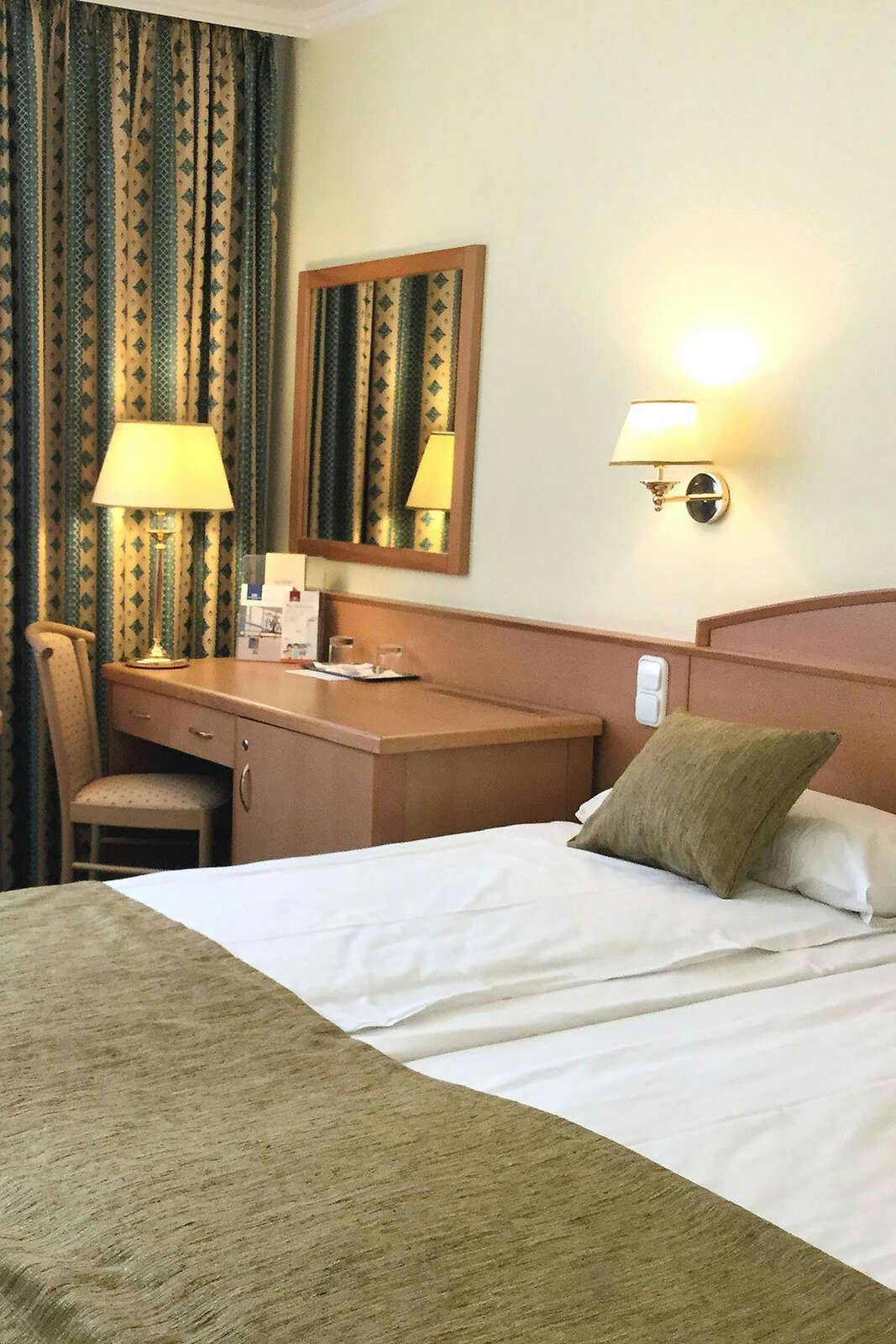 Hotel Danubius Hotel Erzsebet City Center photo 2