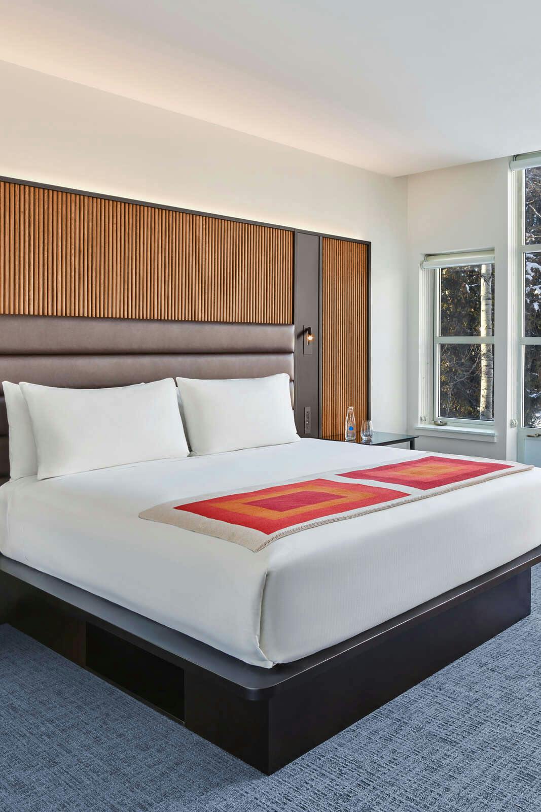 Hotel Aspen Meadows Resort photo 2