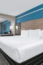 Hotel La Quinta Inn Ste Weatherford photo 2