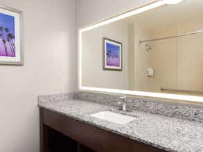 Hotel La Quinta Inn Ste Valencia photo 4