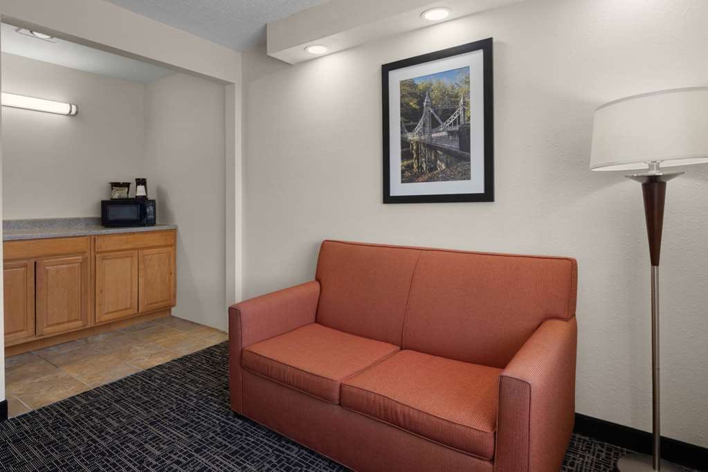 Hotel Baymont Boardman photo 4