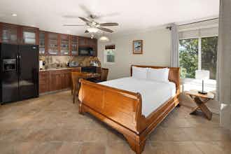 Hotel Days Inn Maui Oceanfront photo 4