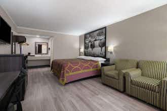 Hotel Super 8 Longview North photo 2