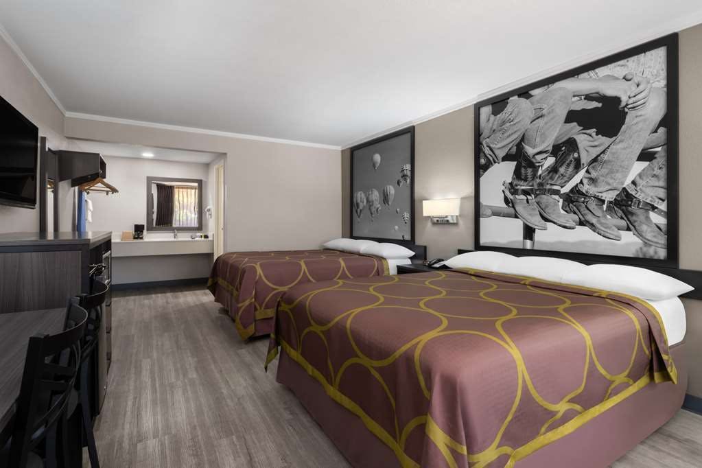 Hotel Super 8 Longview North photo 5