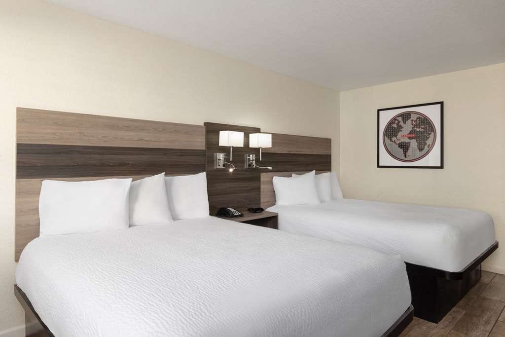 Hotel Ramada by Wyndham Kingman photo 4