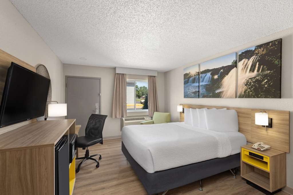 Hotel Days Inn by Wyndham Carthage photo 3