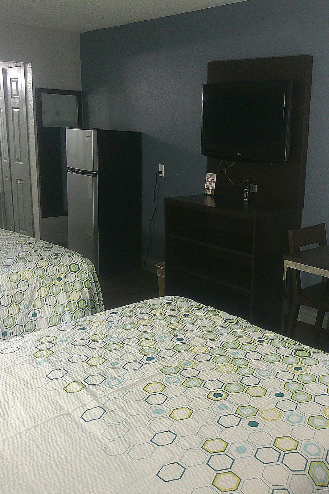 Hotel HomeTowne Studios Richmond - Airport/ Sandston photo 1