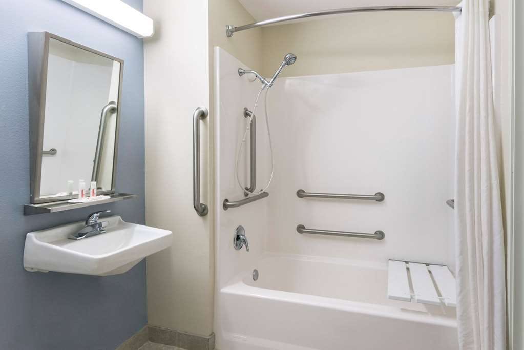 Hotel Microtel Inn & Suites by Wyndham Baton Rouge Airport photo 4