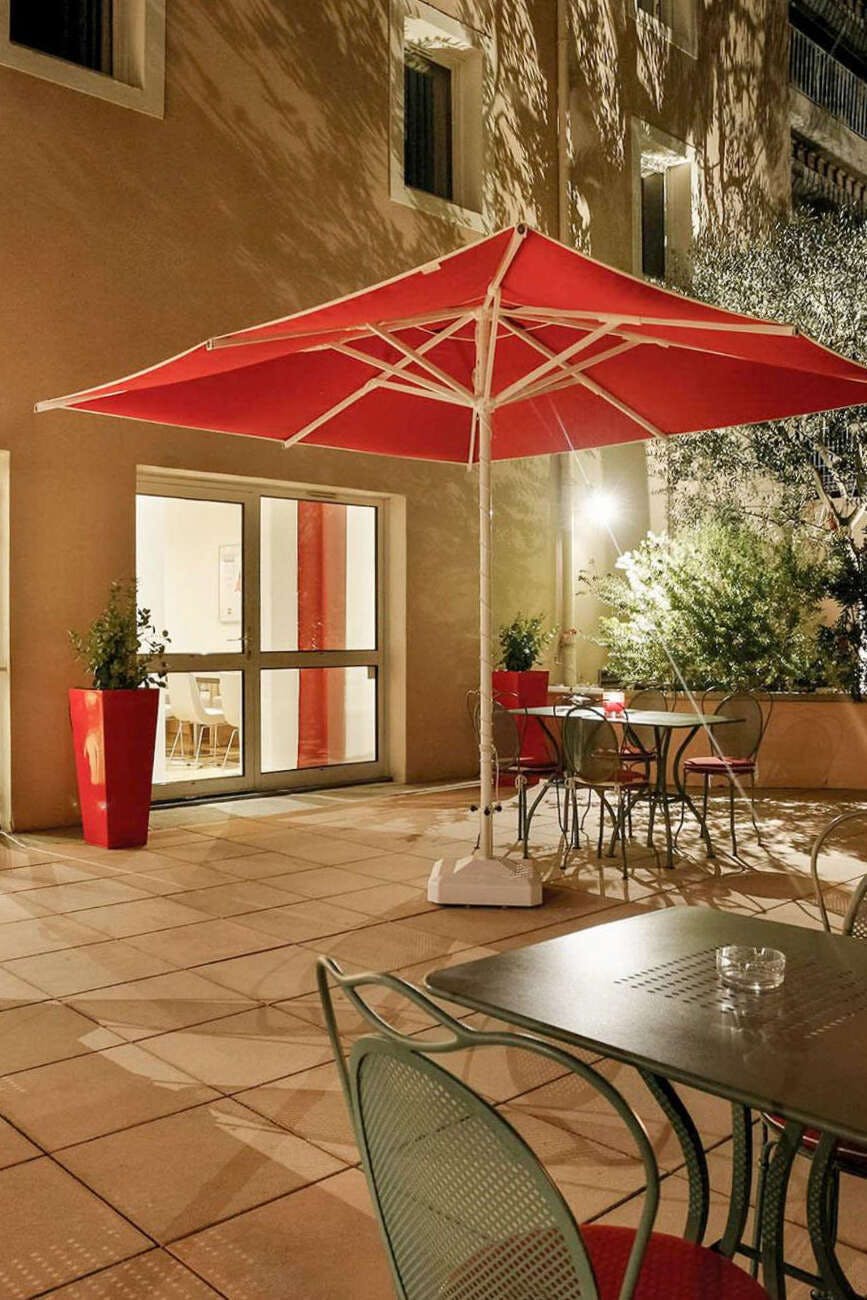 Hotel easyHotel Nice Old Town photo 4