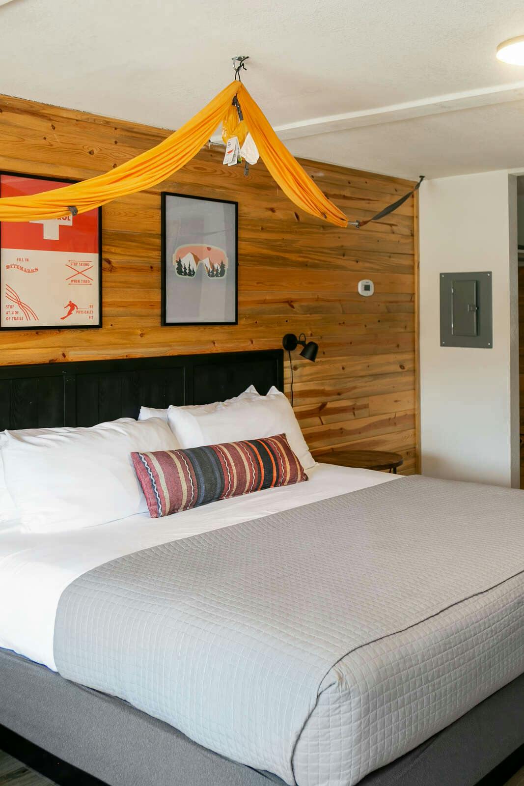 Hotel LOGE Wolf Creek photo 2