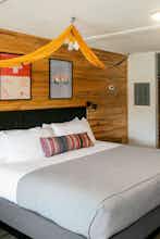 Hotel LOGE Wolf Creek photo 2