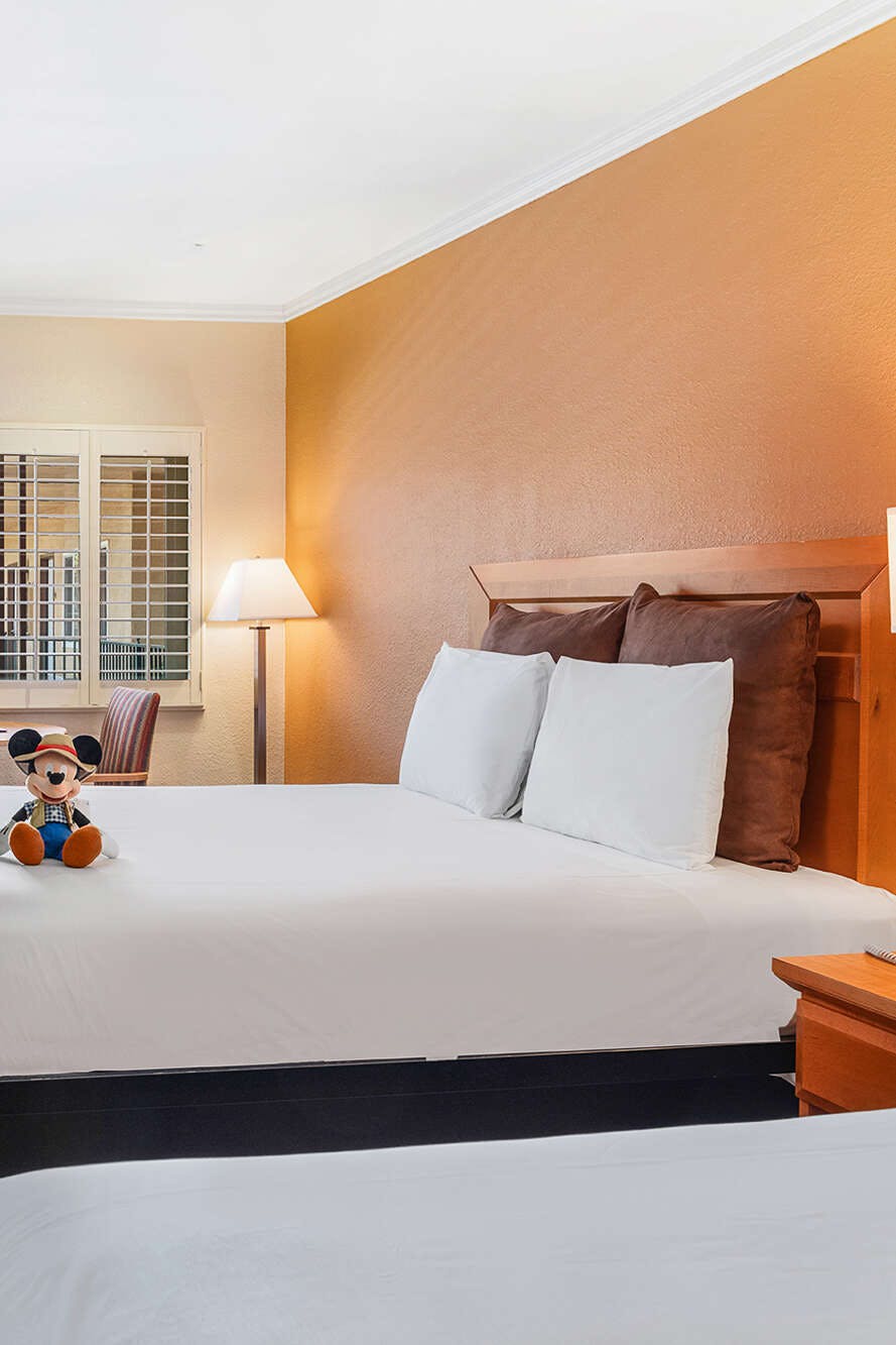 Hotel Anaheim Islander Inn and Suites photo 1