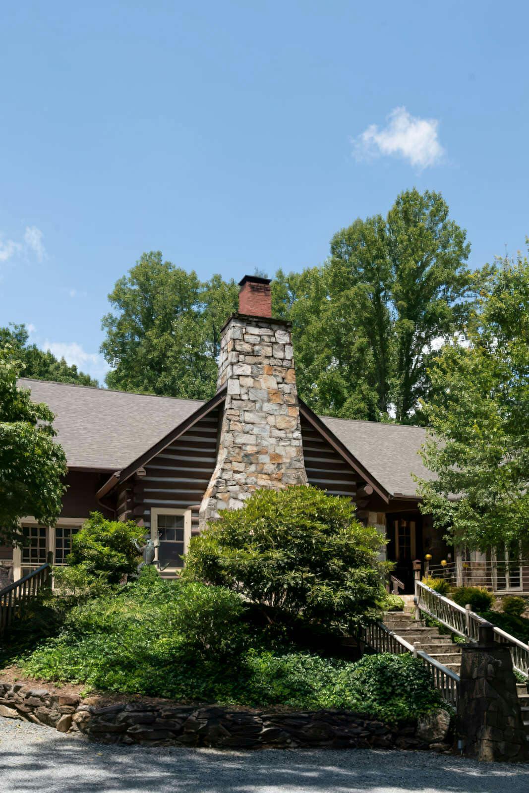 Snowbird Lodge