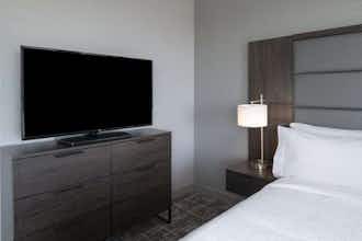 Hotel Staybridge Suites Boston Logan Airport Revere photo 3