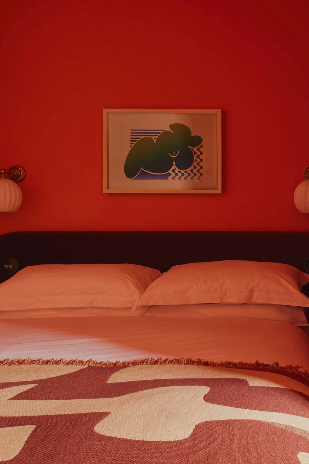 Ember Locke Kensington