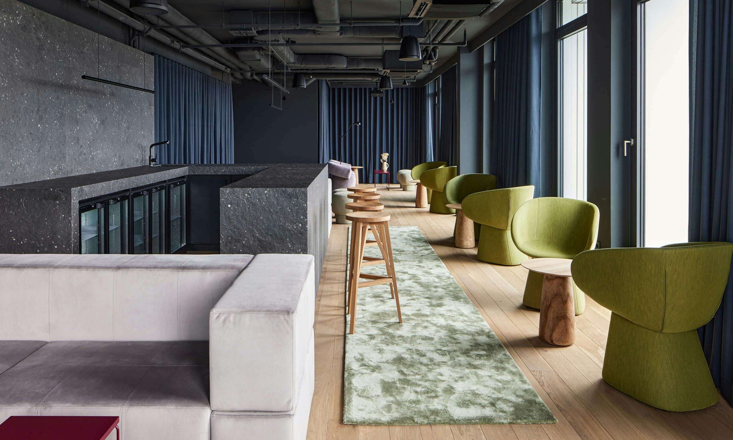 Locke at East Side Gallery