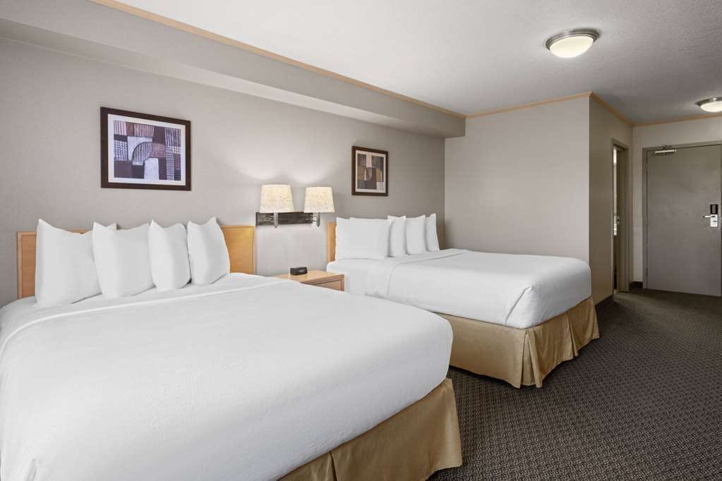 Hotel Travelodge by Wyndham Fort McMurray photo 2