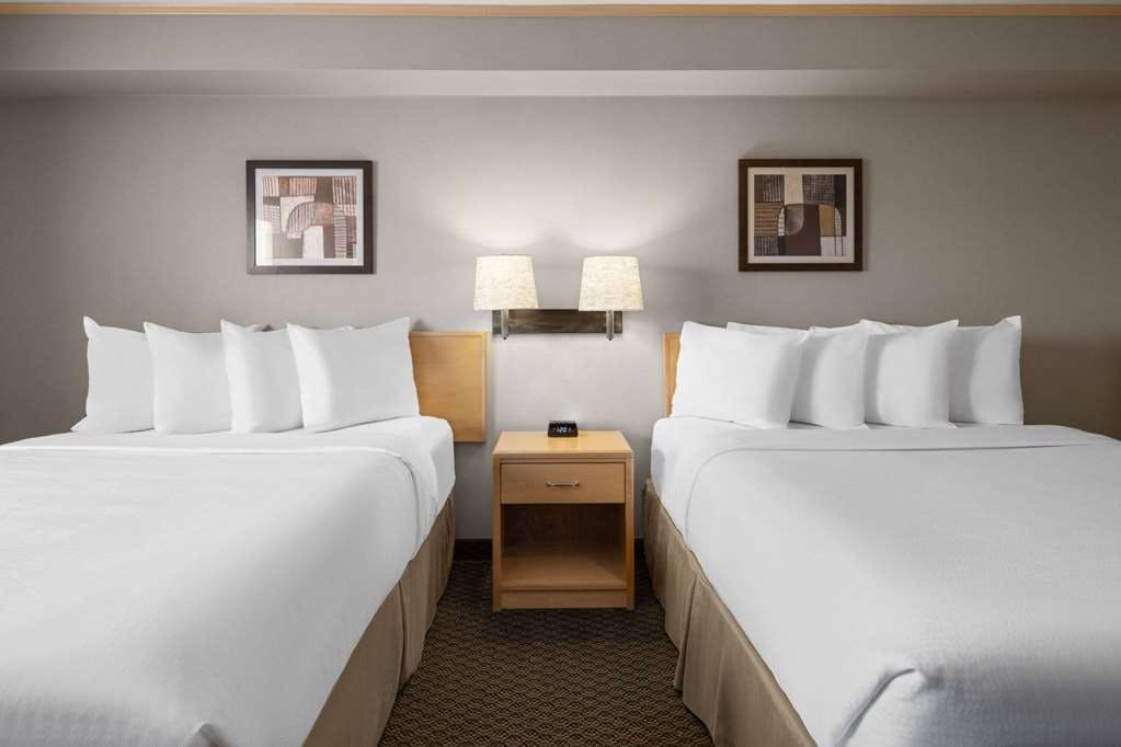 Hotel Travelodge by Wyndham Fort McMurray photo 1