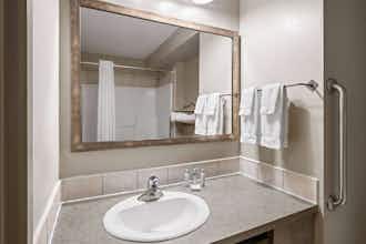 Hotel Travelodge by Wyndham Fort McMurray photo 5