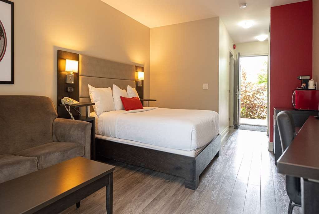 Hotel Ramada Ottawa On The Rideau photo 2