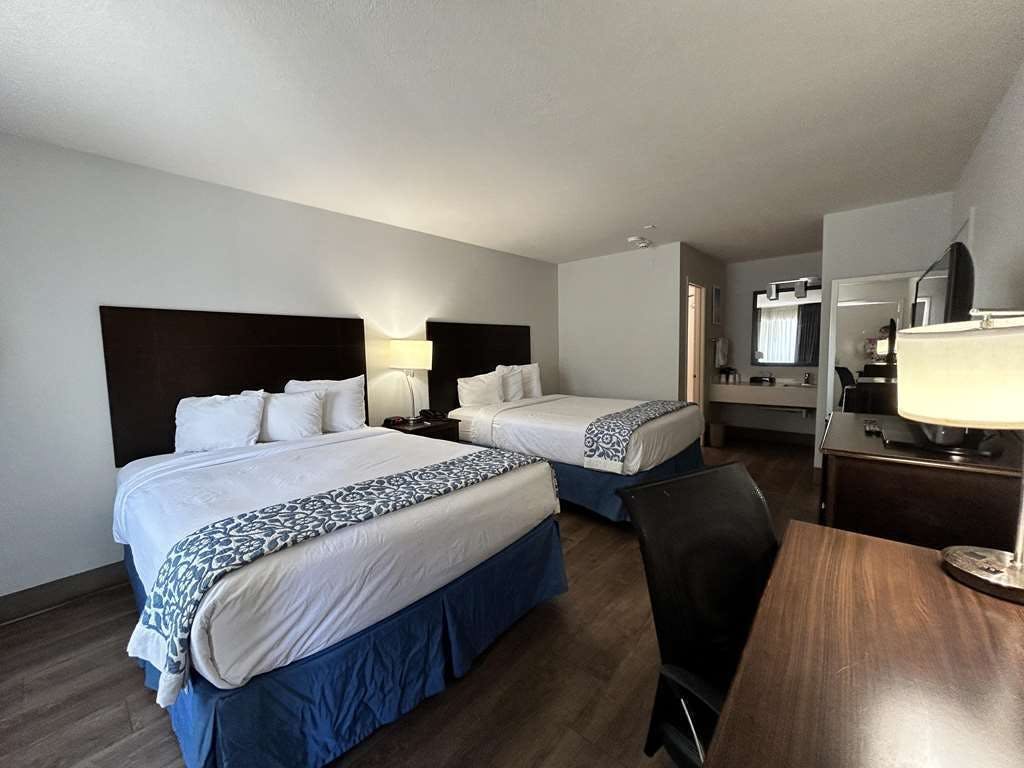 Hotel Sure Stay Plus By Best Western Beaumont photo 3