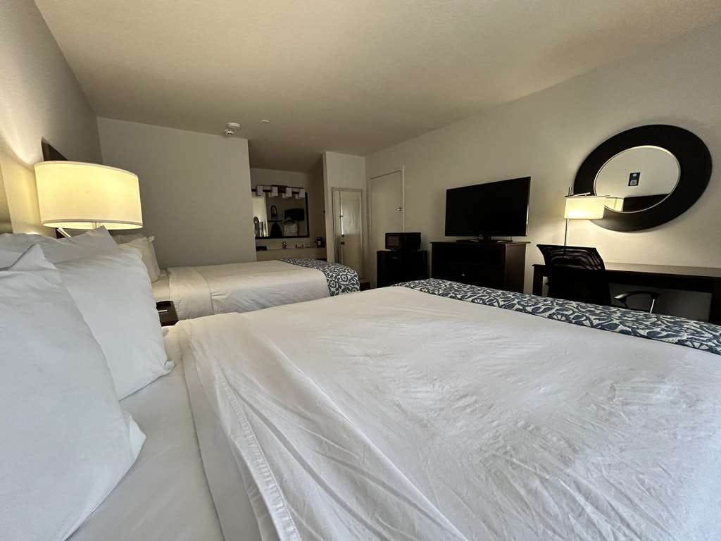 Hotel Sure Stay Plus By Best Western Beaumont photo 5