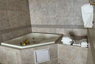 Hotel Baymont Johnson City photo 5