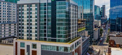 Holiday Inn & Suites Nashville Downtown - Broadway
