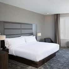 Hotel Staybridge Suites Boston Logan Airport Revere photo 1
