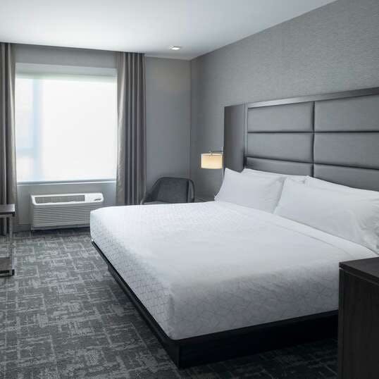 Hotel Staybridge Suites Boston Logan Airport Revere photo 2